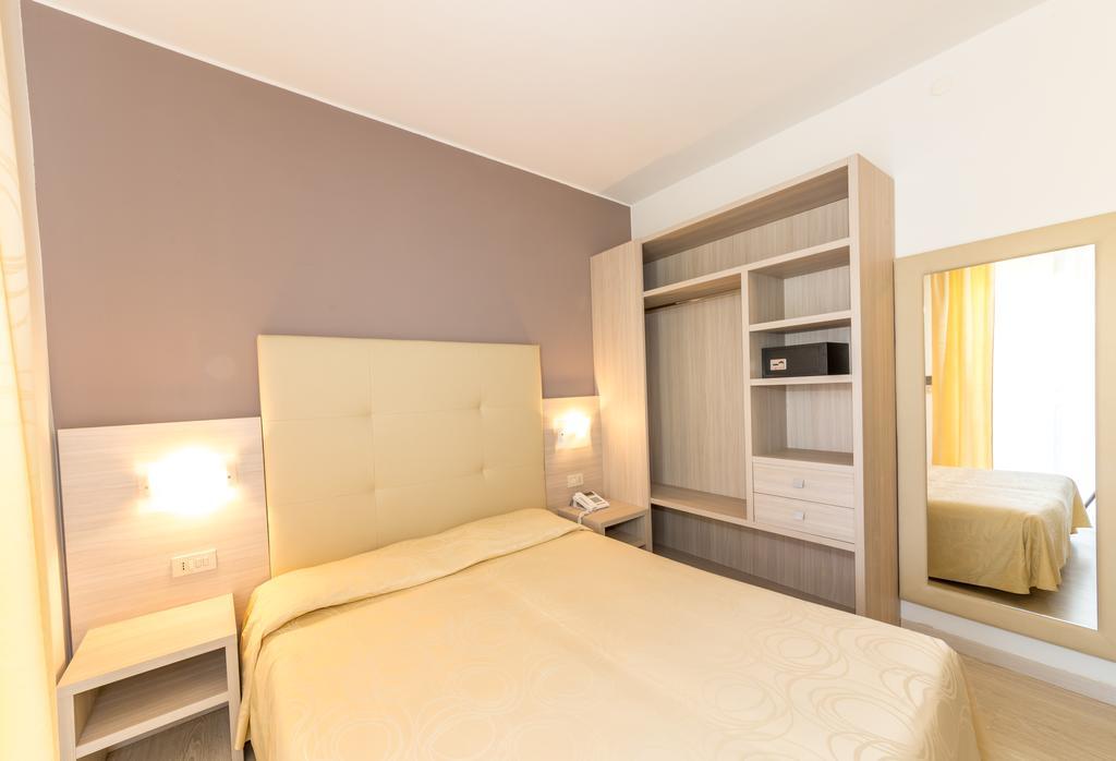 Hotel Torino Lido di Jesolo Esterno foto