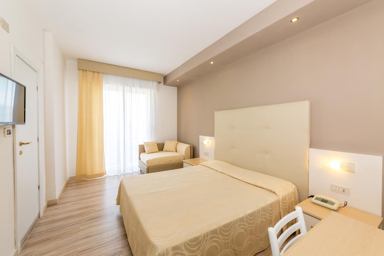 Hotel Torino Lido di Jesolo Esterno foto